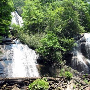 Anna Ruby Falls