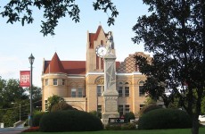 Confederate Memorial and Wilkes County Courthouse